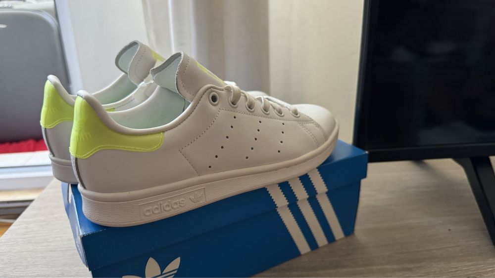 Adidas Stan Smith Originali / Piele / Cutie ( 37.1/3 si 38 )