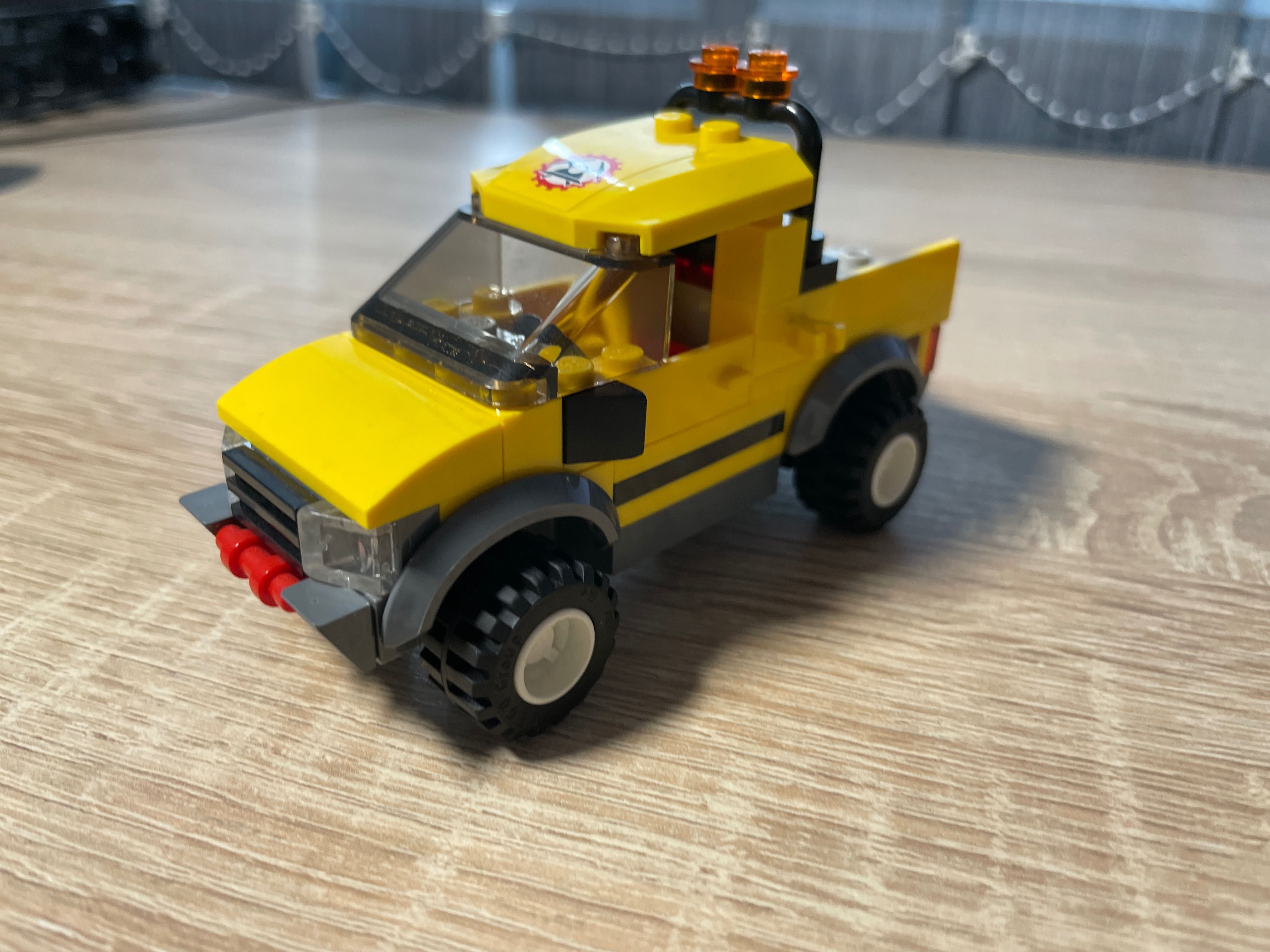 LEGO BUNDLE: Mining 4x4 (4200) + Loader and Tipper (4201)