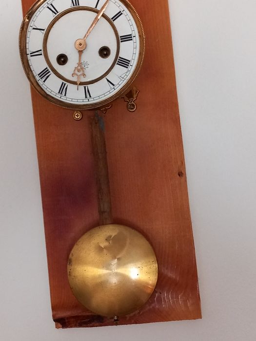 Vând mecanisme și cutii pendule