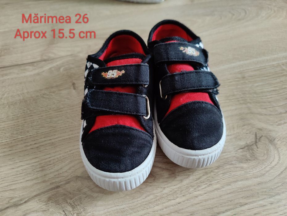 Teniși cars pentru băieți