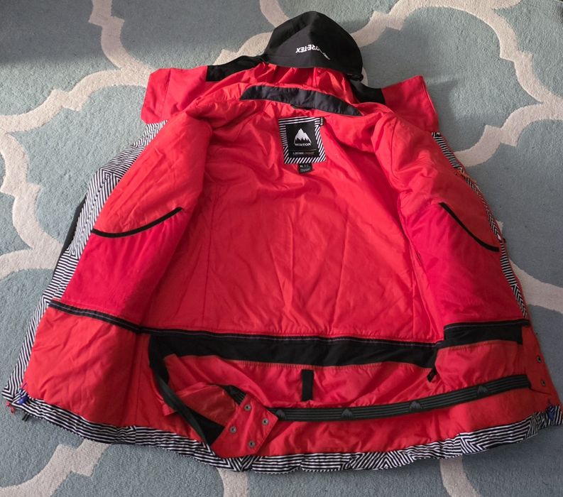 BURTON Gore-Tex Radial Insulated Snow Jacket
GORE TEX Radial Insula