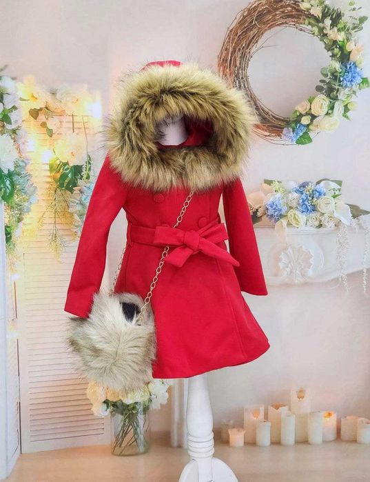 Palton cu rochiță catifea și geanta