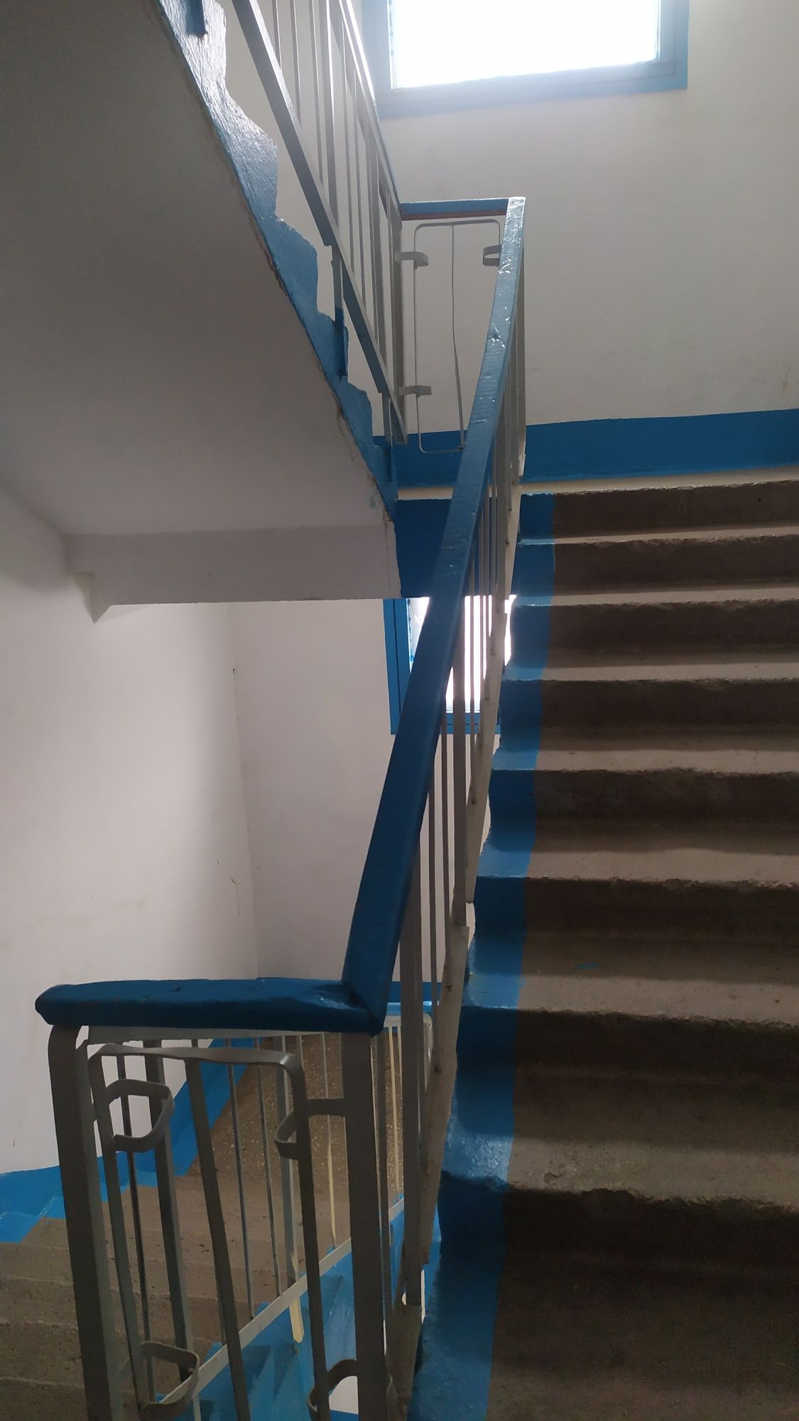 Продам 2х комн кв р-н 6 школы