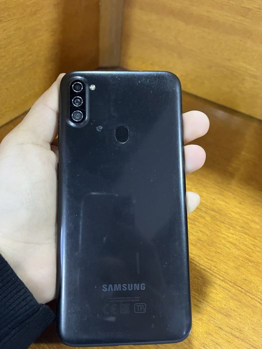 Samsung A11.  250 ming