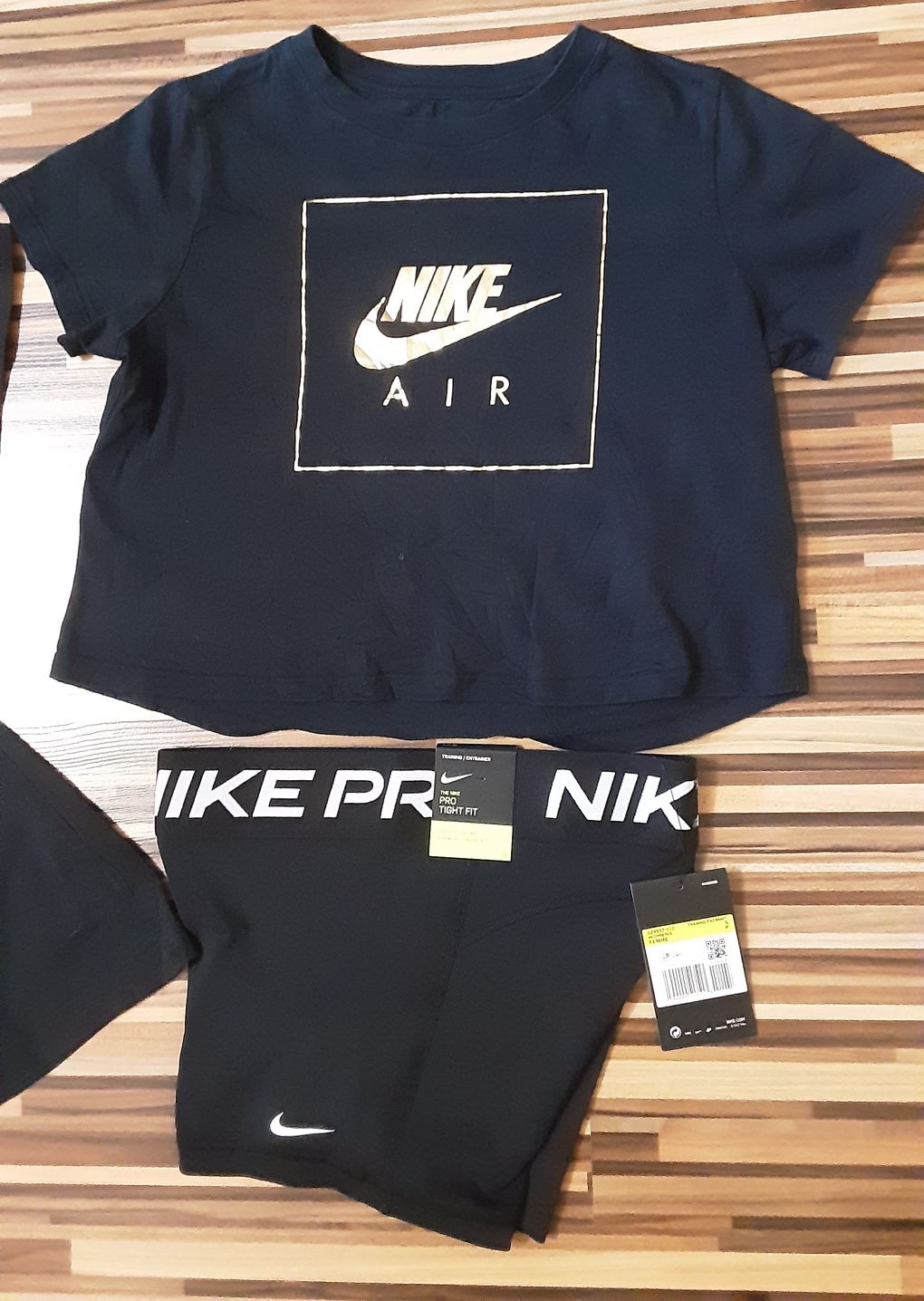 (XS) NIKE PRO-nike Tee оригинални нов клин(55лв) ,тениски(35лв)
