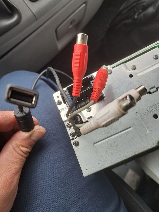 Clarion cx 609 E 2 din radio cd