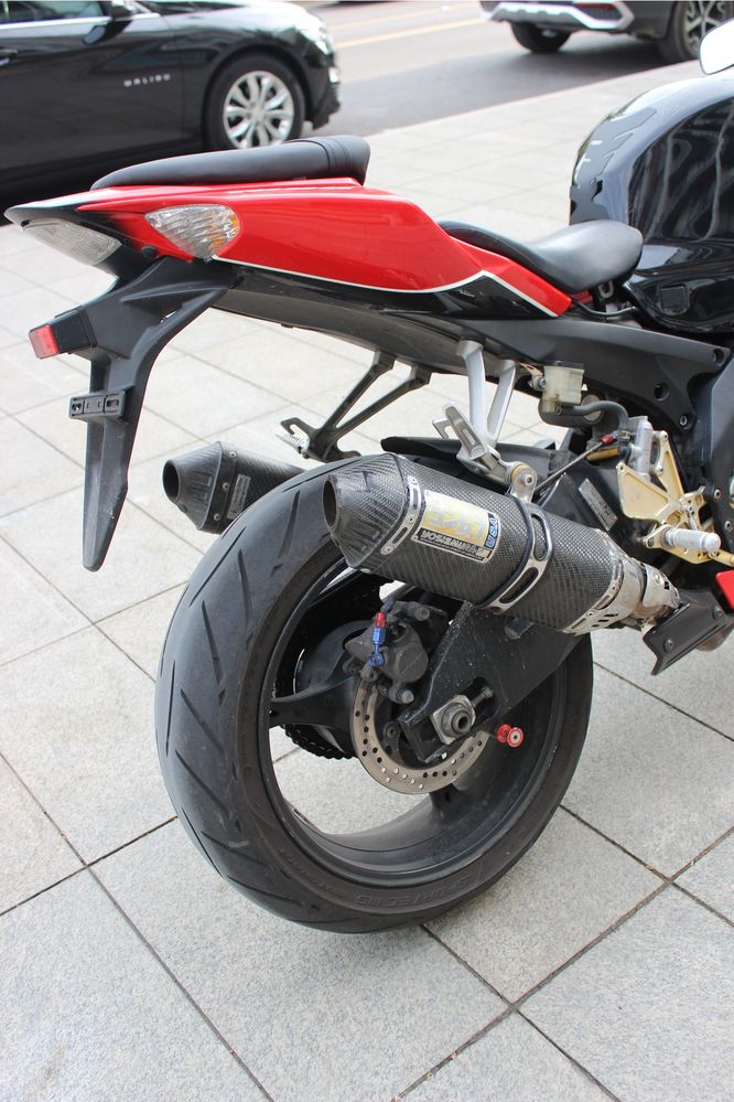 Suzuki GSXR 1000 K7