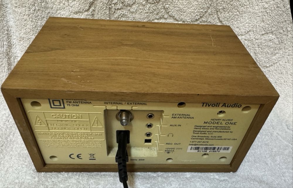 Tivoli Audio Model One AM / FM Radio