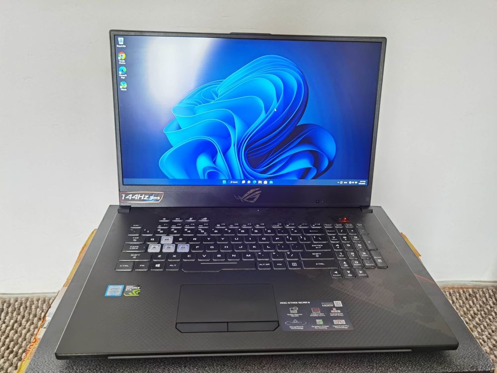 Laptop asus gaming ROG 144hz