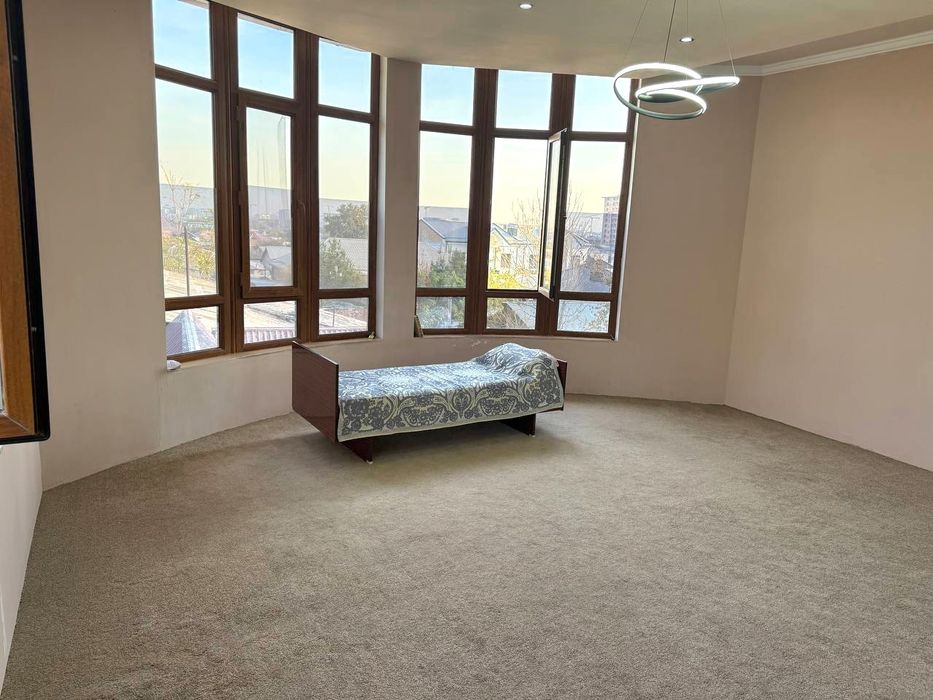 Дом Цалковского,  Никитина,  метро Буюк Ипак Йули Ориентир