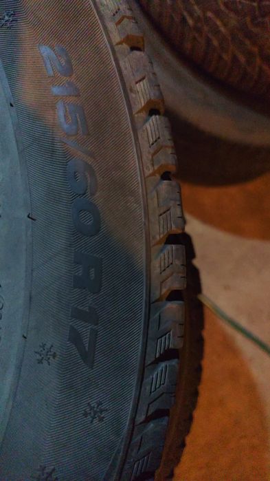 Anvelope 215 60 R17 iarna viatti