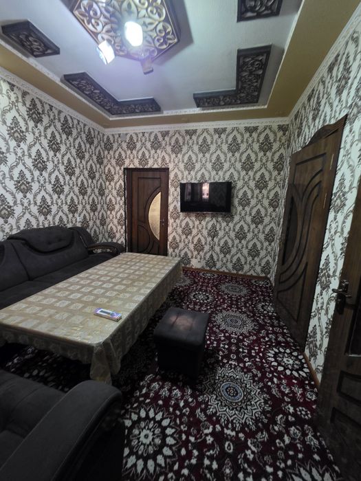 Rudakiy buyuk humo 3 xona 2 etaj