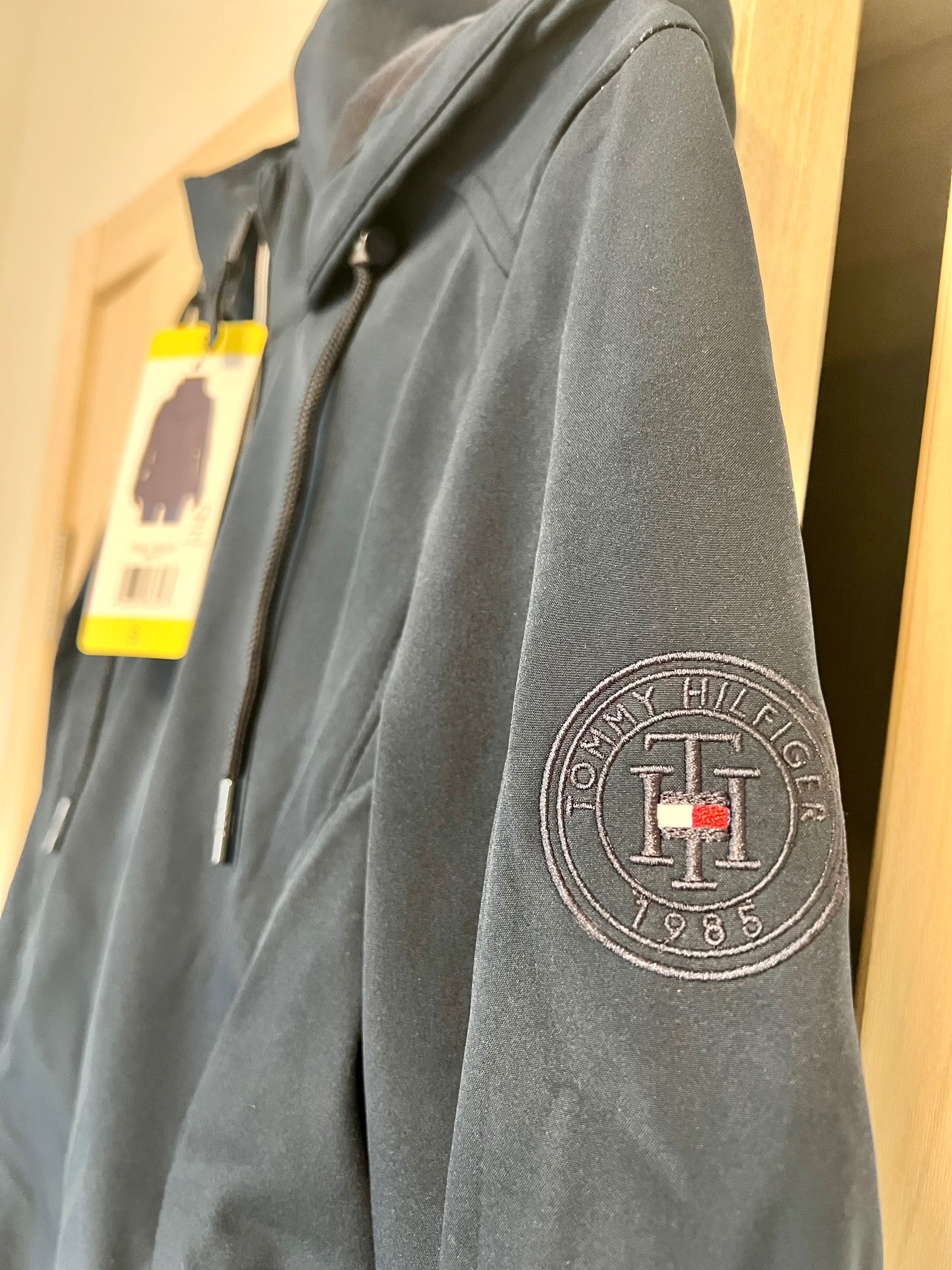 Преходно яке Tommy Hilfiger дамско