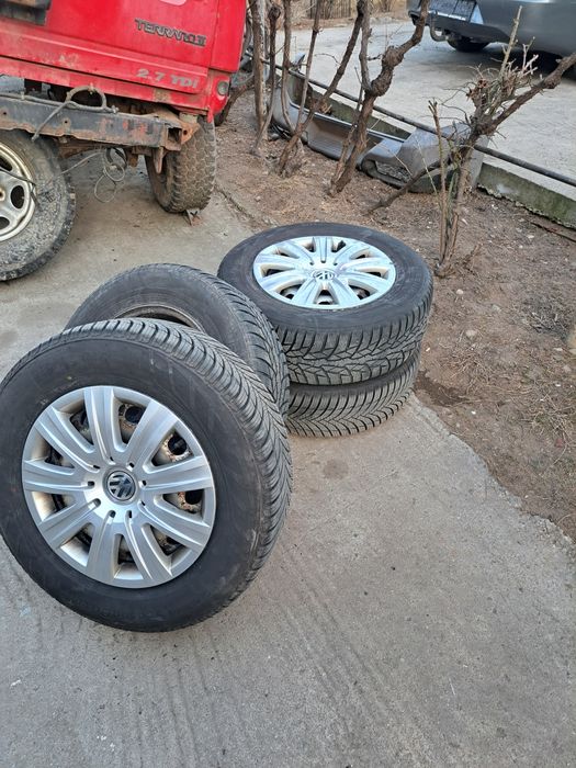 Vând jante de tablă cu cauciucuri de iarnă vw tiguan