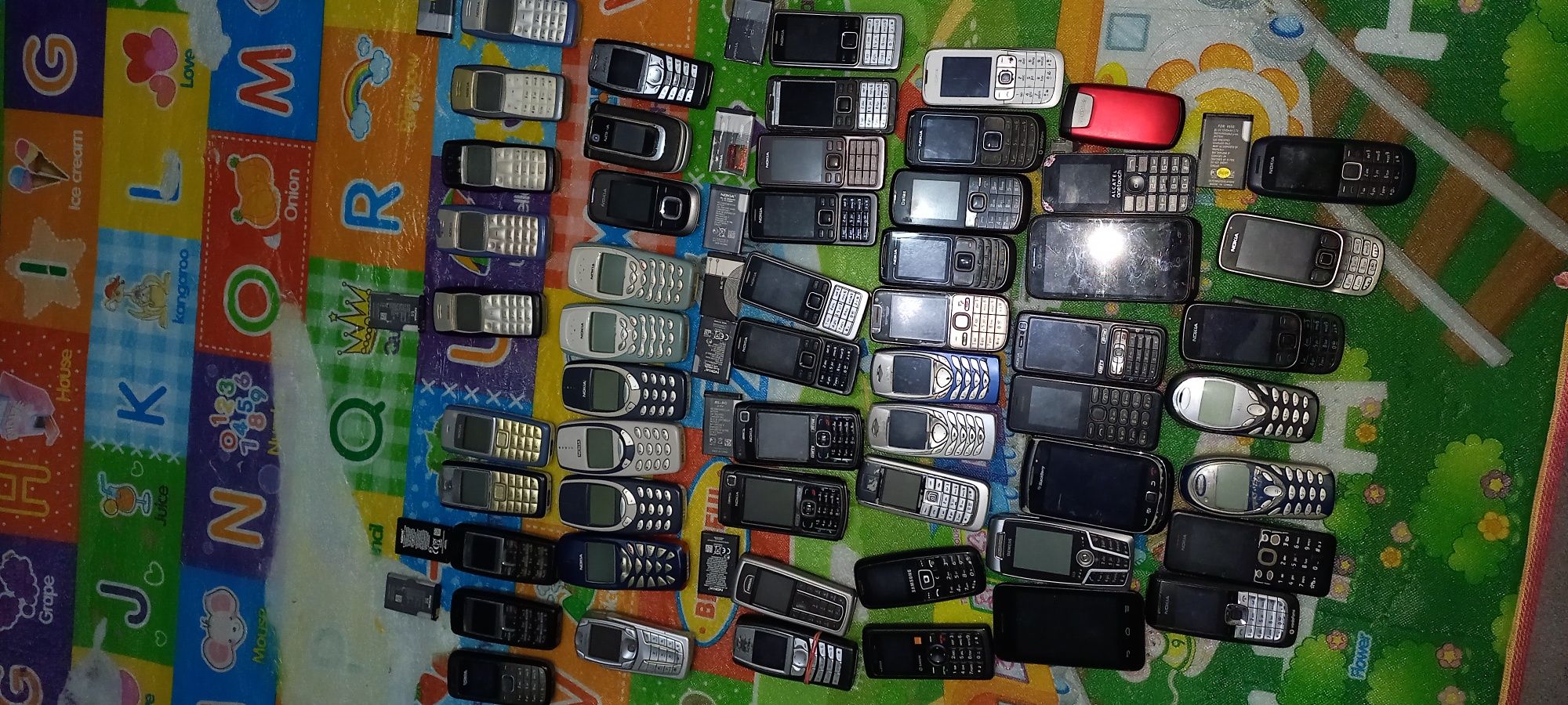 Telefoane de colecție (sau seniori)