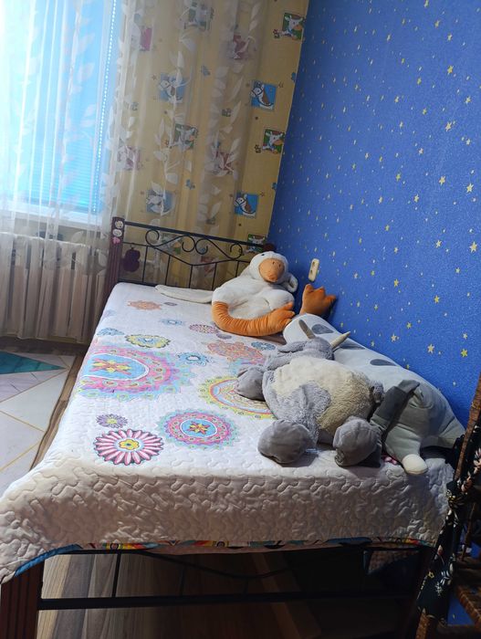 Кровать односпалка, Малайзия, с матрасом