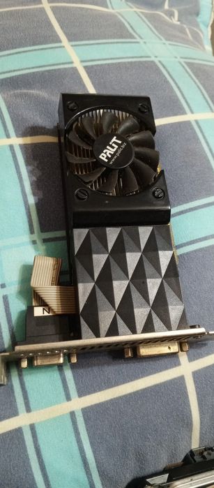 Продам видео карту рабочая 1 гигобайт