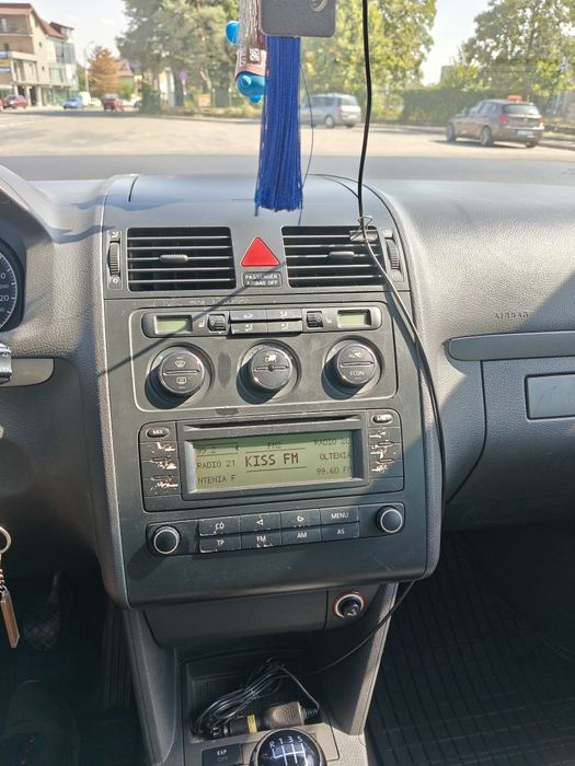 Vw Touran preț 2900 euro