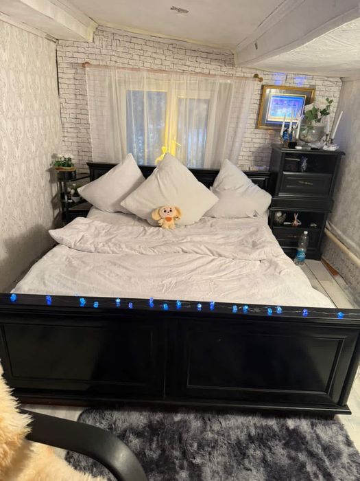 Продам двухспальную кровать