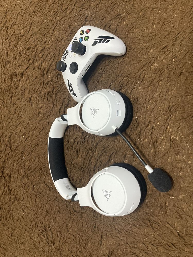 Продается Xbox series S + доп память