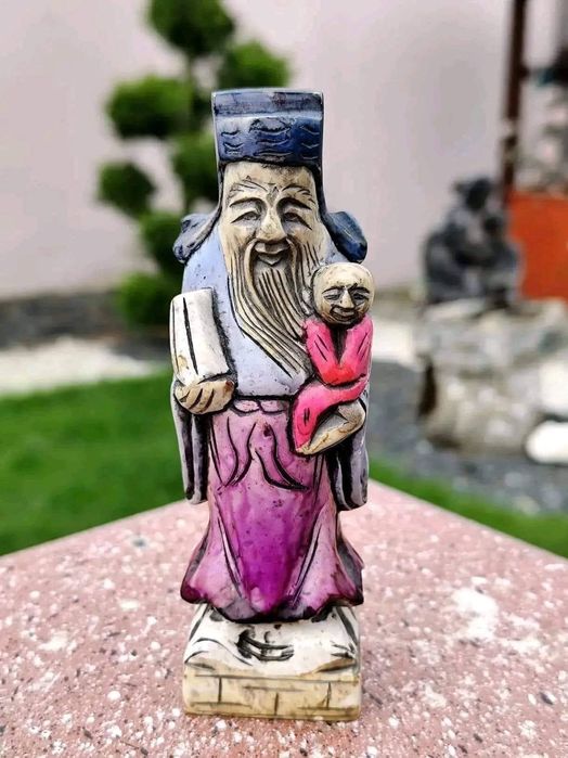 Cei 3 Înțelepți Nemuritori: " Fuk, Luk, Sau "
Realizați manual, sculpt