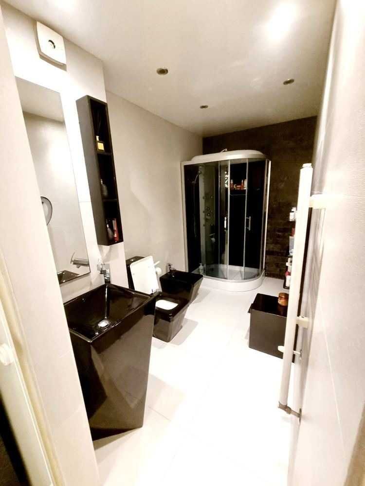 Продава се Двустаен апартамент в София, Витоша - 80 кв.м за 1463 €/кв.м - Снимка #3