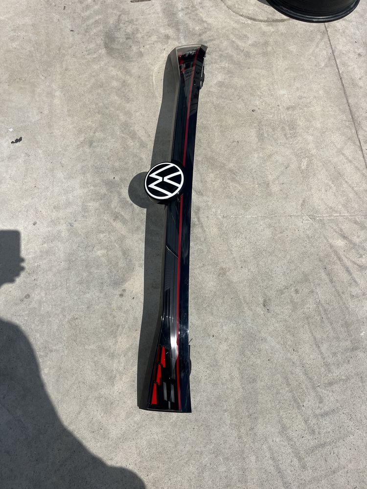2 броя цял стоп VW ID4 2020-