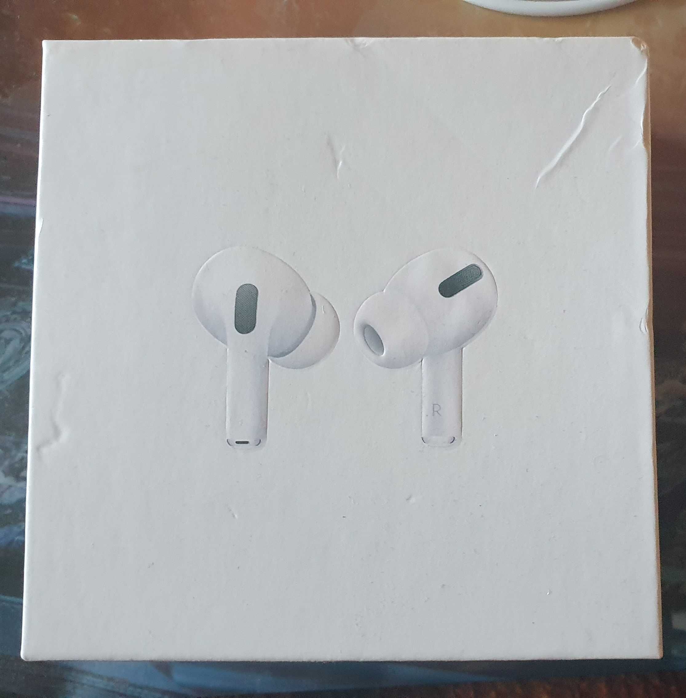 Casti Apple Airpods Pro (2nd Generation) - 2022