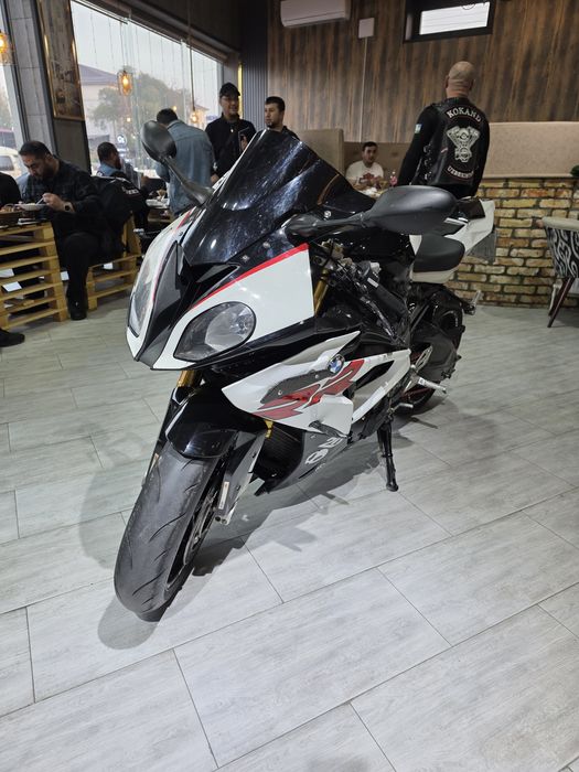 BMW s1000rr sotiladi