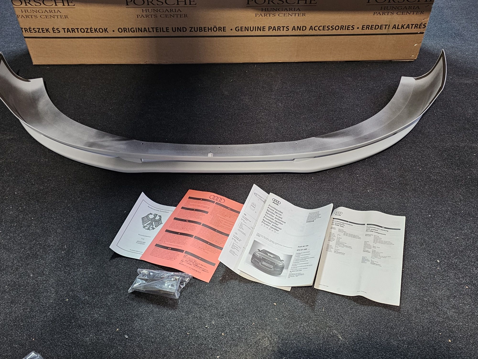 Spoiler bara fata Votex nou original Audi A6 C6 4F 2005 - 2011

Cod Oe
