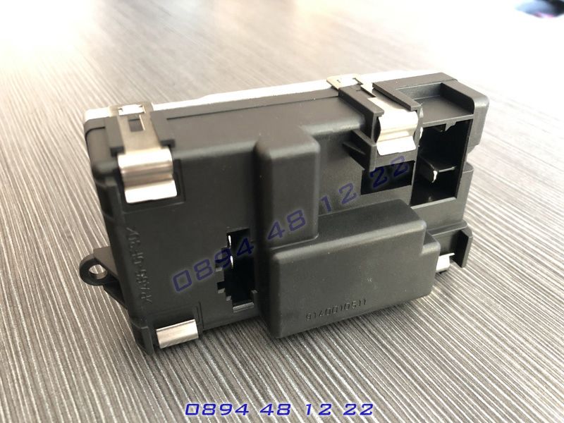 Резистор за вентилатор реостат потенциометър АУДИ AUDI A6 C6 А6 Ц6