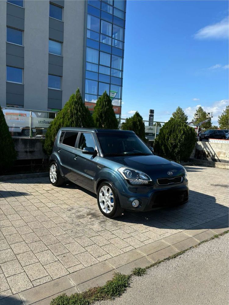 Kia soul 1.6 cdi - 2012 г.