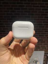 Vând Apple Airpods Gen 3