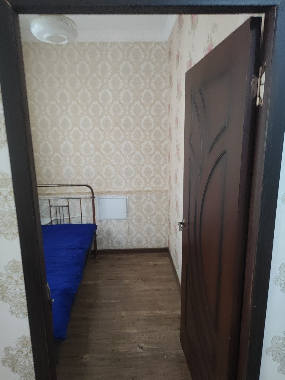 Ttz1 da 2 xona 3 xona qilingan uy ijaraga beriladi.