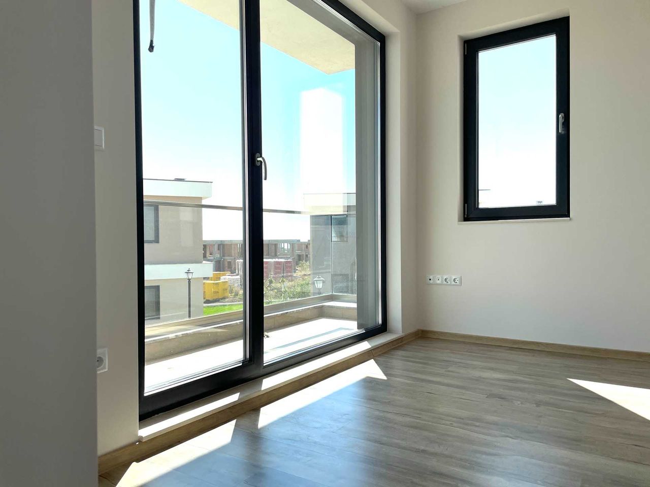 Продава се Къща в Бургас, Сарафово - 112 кв.м за 1831 €/кв.м - Снимка #11