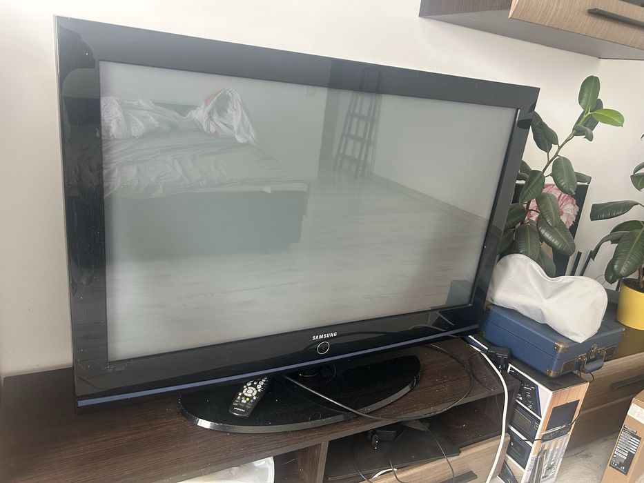 Продам телевизор