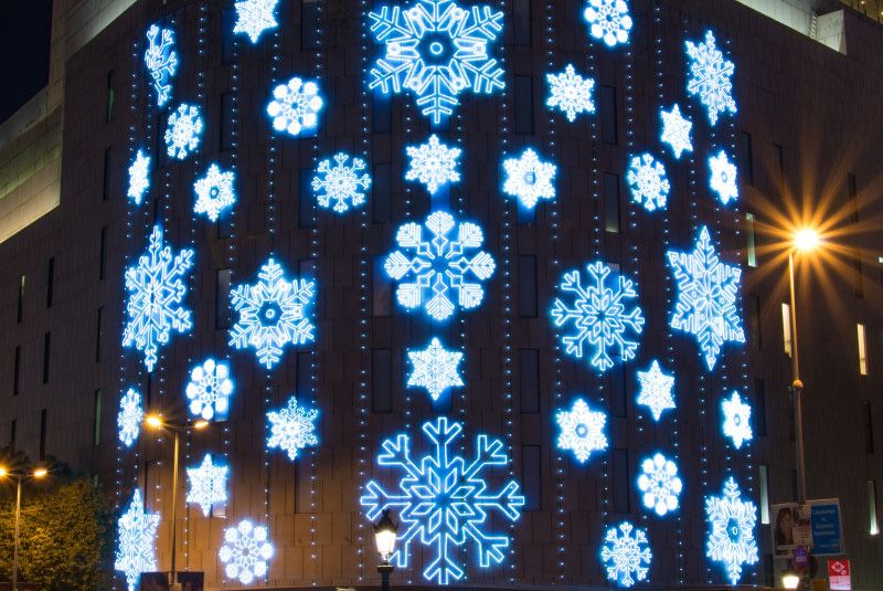 Оформление фасада на новый год