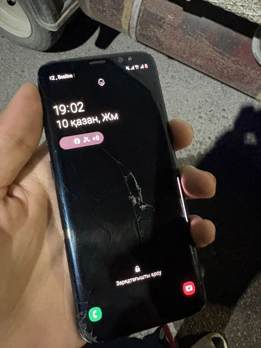 Samsung S8 на продаж