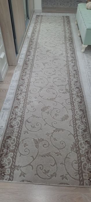 Ковёр - дорожка продам