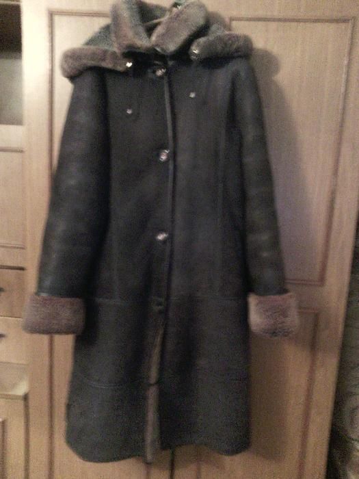 Продам удлинённую женскую зимнюю куртку и дубленку