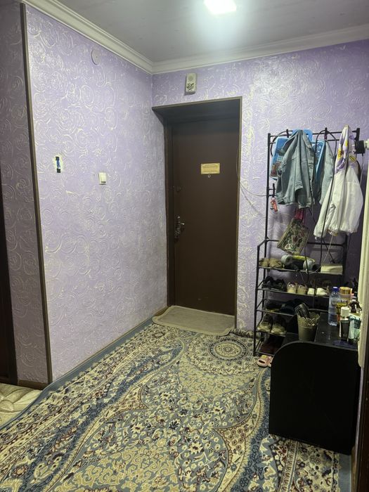 chirchiq shaxarda 3 xonali kvartira sotiladi