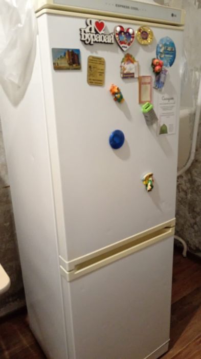 Холодильник  LG  продам