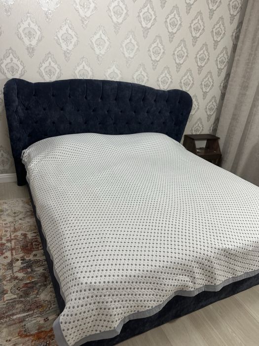 Продам двухспальную кровать