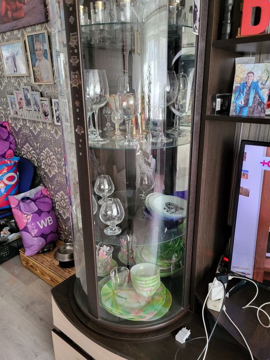 Продам стенку в гостинную