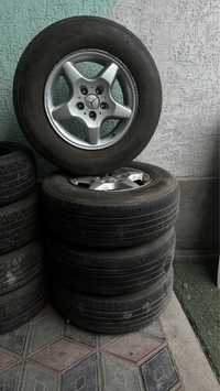 Продам срочно авто шины летний 235/70r16