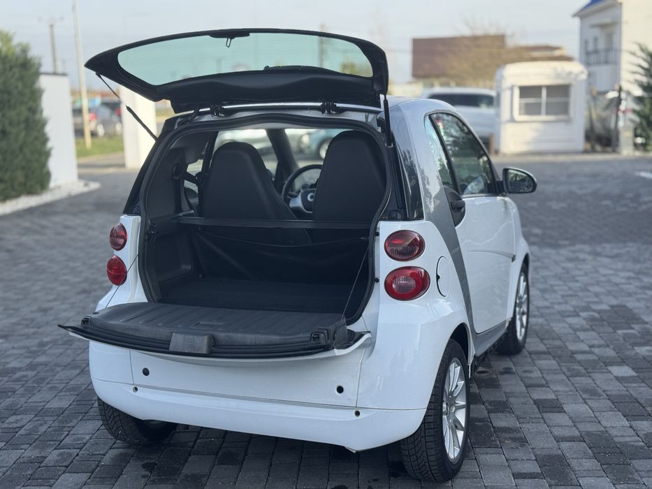 Smart Fortwo 10.2011 diesel/automat