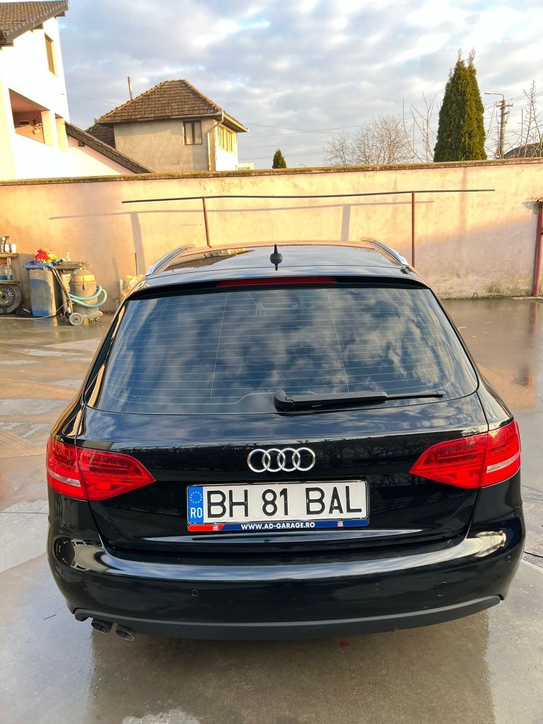 Vănd Audi A4 B8 2011 sau schimb cu Seat/WV saran 7 locuri