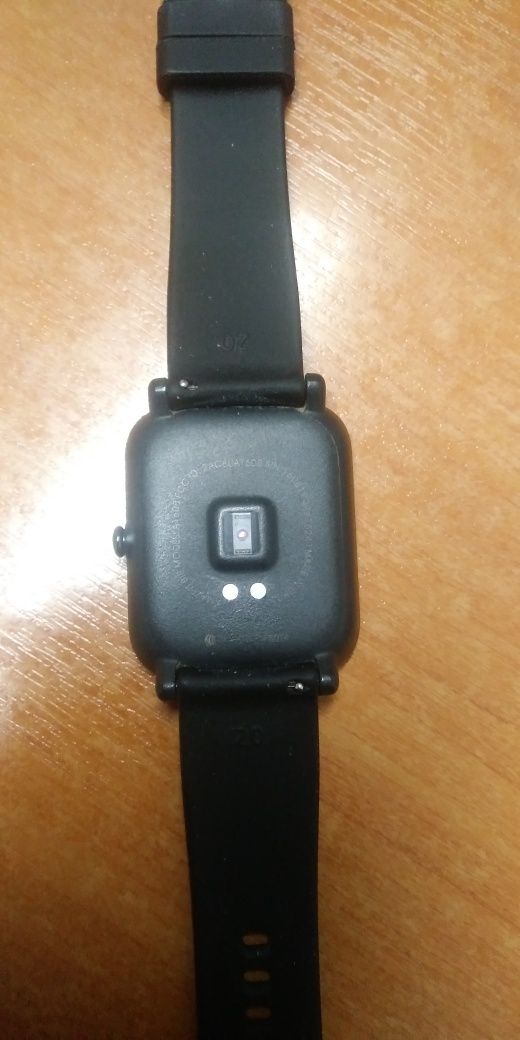 Продам LG Q6 часы Amazfit