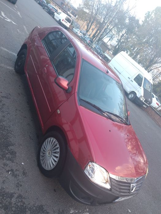 Vând Dacia Logan 2010 gpl