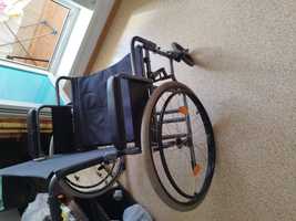 Продам инвалидную коляску.уличная